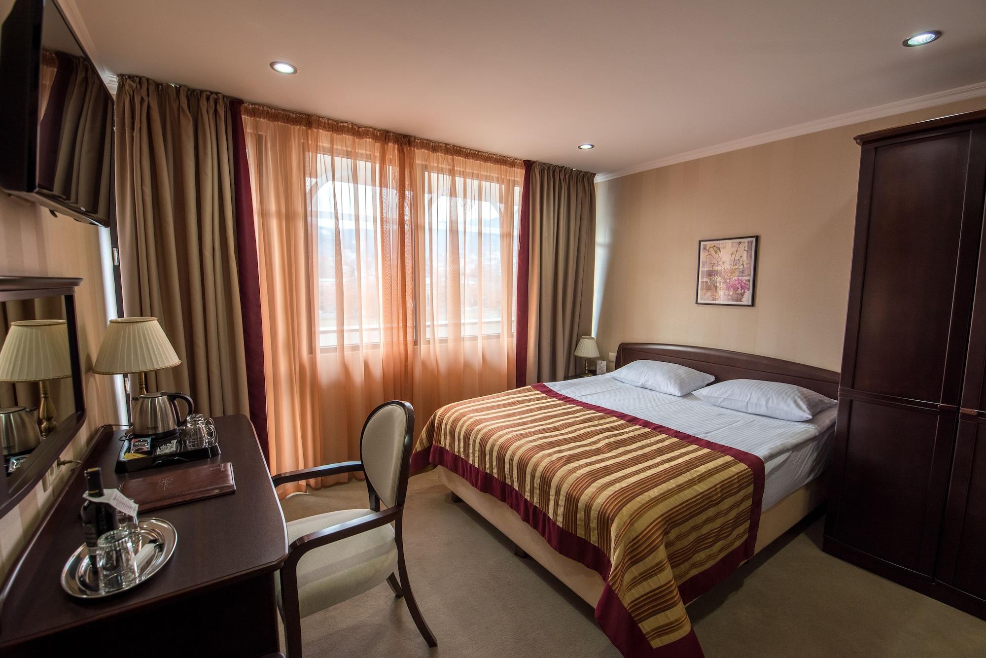 Hotel Rikhe Monika Tbilisi Eksteriør billede
