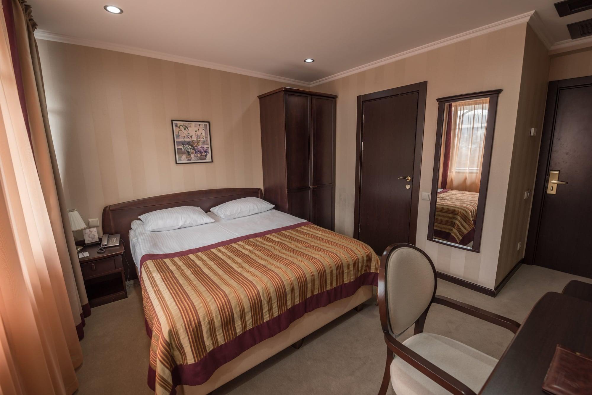 Hotel Rikhe Monika Tbilisi Eksteriør billede