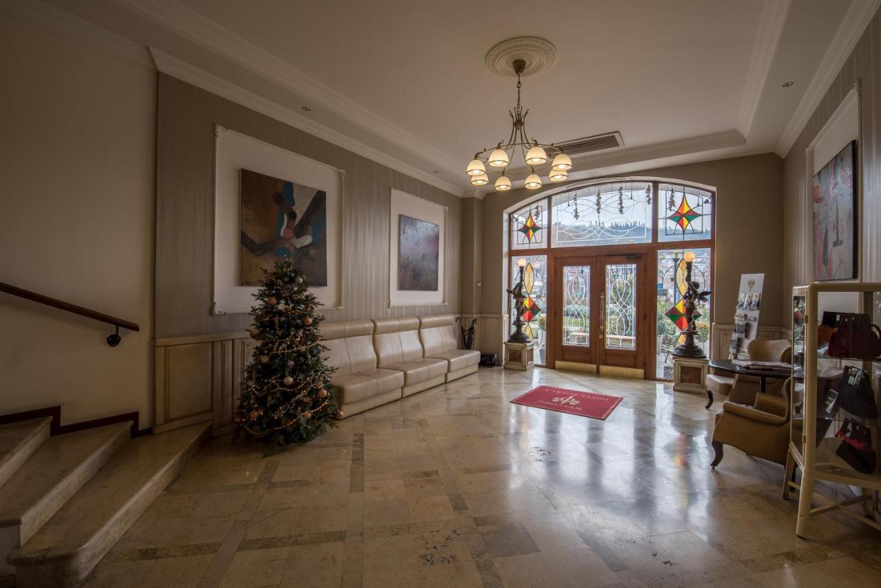 Hotel Rikhe Monika Tbilisi Eksteriør billede