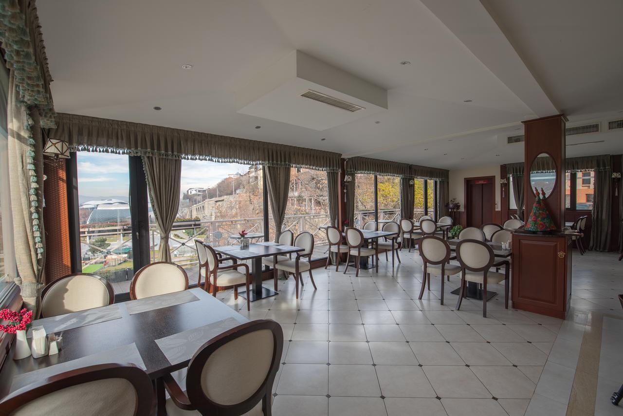 Hotel Rikhe Monika Tbilisi Eksteriør billede