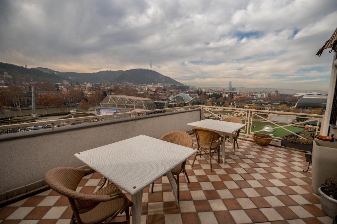 Hotel Rikhe Monika Tbilisi Eksteriør billede