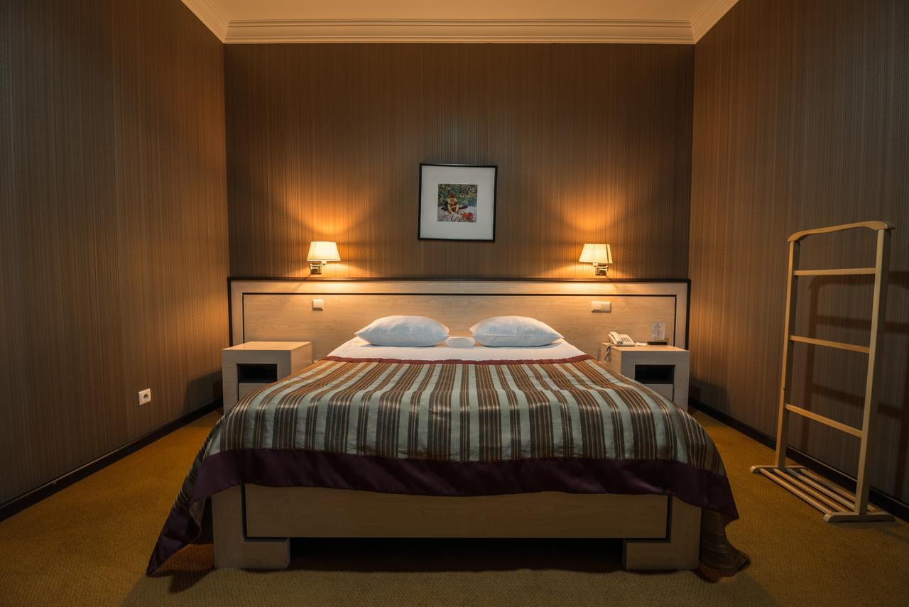 Hotel Rikhe Monika Tbilisi Eksteriør billede