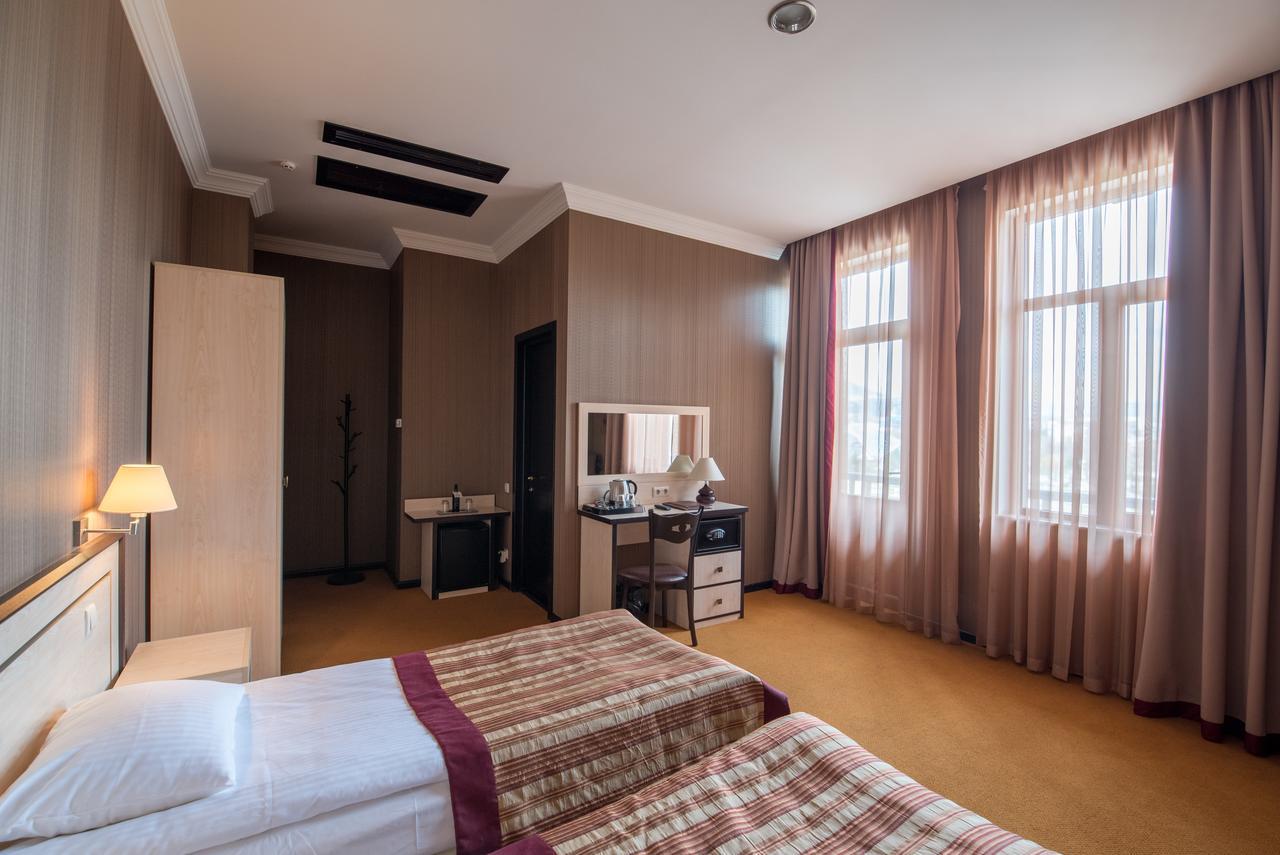 Hotel Rikhe Monika Tbilisi Eksteriør billede